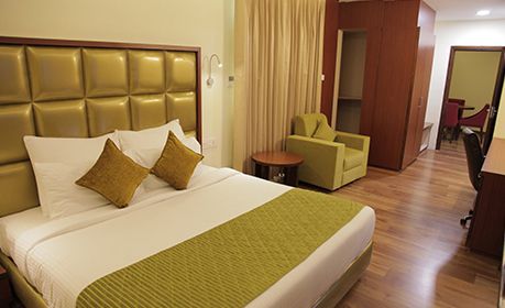 Honey Moon Suite or Sweet spacious room, in room dinning, best for Couples and childrens, family friendly hotel.